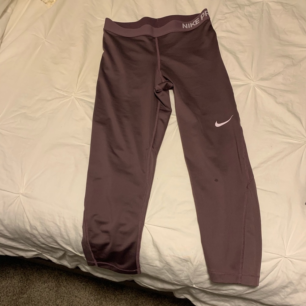 Women’s Size Medium, Nike 3/4 leggings